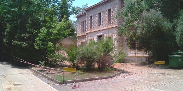 καθαίρεση τοιχοποιίας διαμόρφωση εξωτερικού χώρου 2